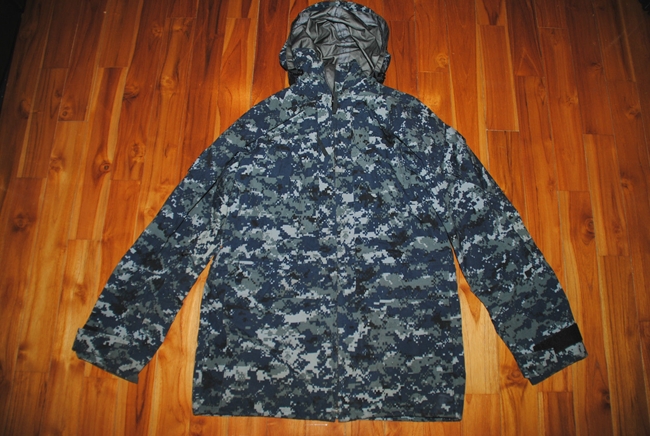 US NAVY NWU GORE TEX DIGITAL CAMOUFLAGE PARKA - SMALL X-LONG