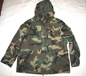 US MILITARY ECWCS GORE TEX COLD WEATHER WOODLAND CAMOUFLAGE PARKA - X-LARGE REGULAR