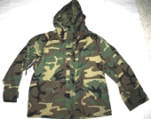 US MILITARY ECWCS GORE TEX COLD WEATHER WOODLAND CAMO PARKA - LARGE SHORT