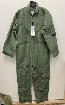 NEW GENUINE US AIR FORCE GREEN NOMEX FIRE RESISTANT FLIGHT SUIT CWU-27/P - 44S.