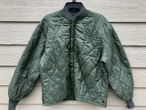 Genuine 1969 US Air Force USAF Flyers CWU-9/P Quilted Liner Jacket