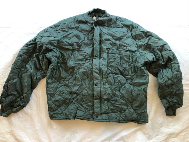 1994 Genuine US Air Force USAF Flyers CWU-9/P Quilted Liner Jacket