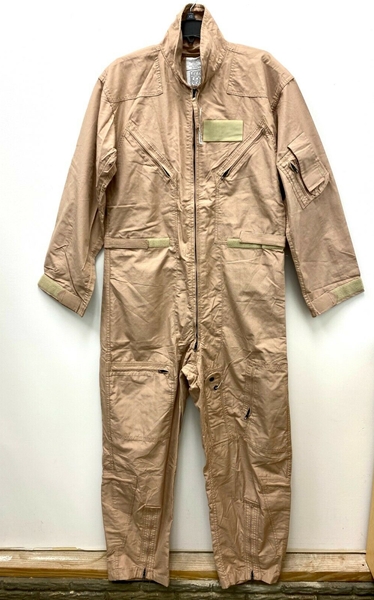 NEW US AIR FORCE USAF NOMEX FIRE RESISTANT FLIGHT SUIT CWU-27/P - 44R